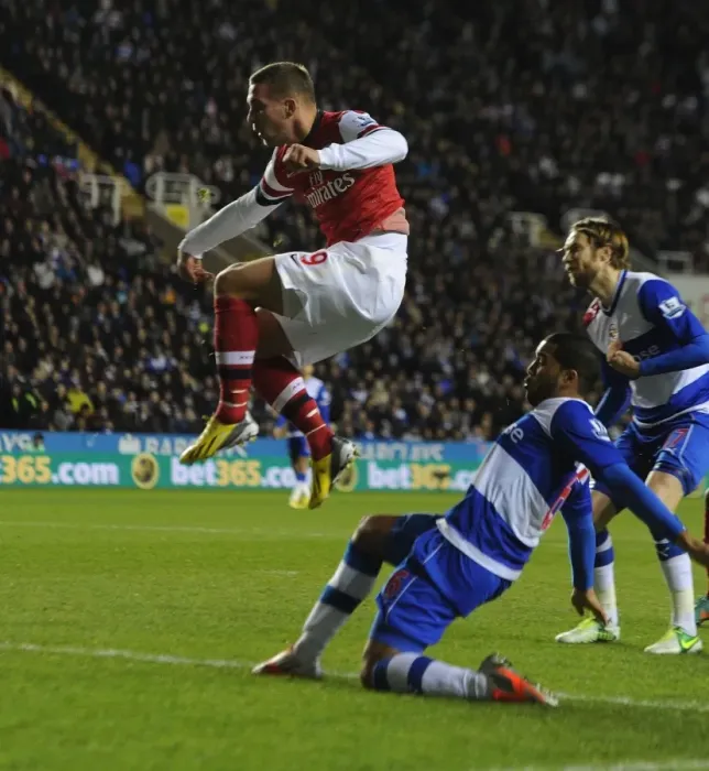 Framed Print : Lukas Podolski Scores First for Arsenal Against Reading, 2012-13 Season