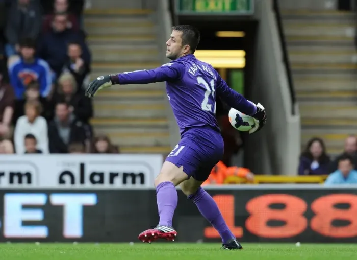 Framed Print : Lukasz Fabianski: In Action for Arsenal Against Norwich City (2013-14)