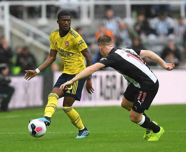 Maitland-Niles vs Ritchie: Battle at St. James Park - Newcastle United vs Arsenal FC, Premier League 2019-20