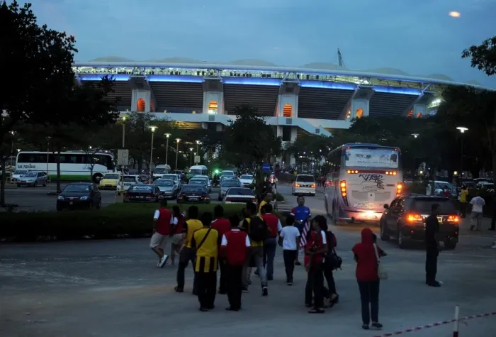 Framed Print : Malaysia XI 0: 4 Arsenal, Bukit Jalil Stadium, Kuala Lumpur, Malaysia, 13  /  7  /  2011