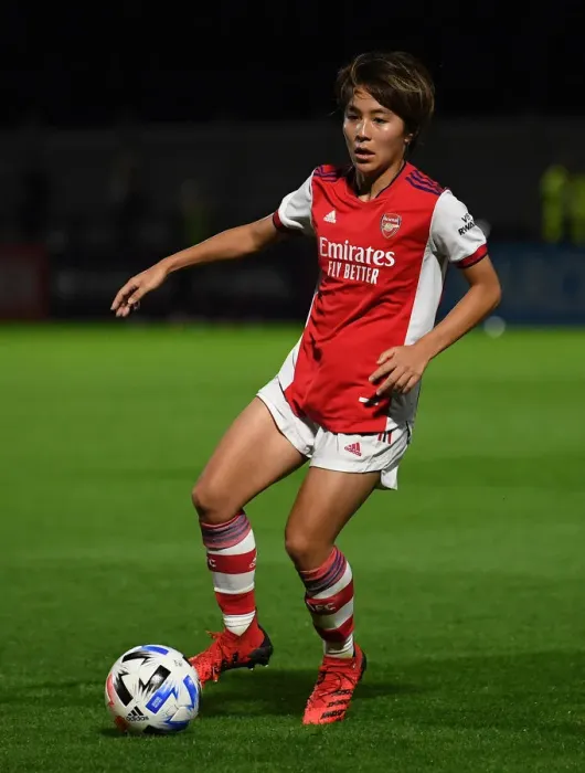Framed Print : Mana Iwabuchi in Action: Arsenal Women Take on Slavia Prague in UEFA Champions League Framed Print : Mana Iwabuchi in Action: Arsenal Women Take on Slavia Prague in UEFA Champions League