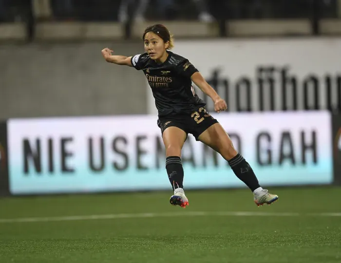 Framed Print : Mana Iwabuchi Scores Nineth Goal: Arsenal Women Crush FC Zurich in UEFA Champions League