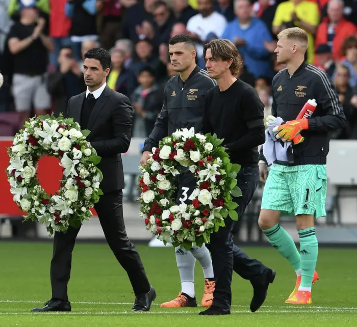 Framed Print : Manager's Unity: Arteta and Frank Lead Teams Out for Brentford vs. Arsenal (Premier League 2022-23)