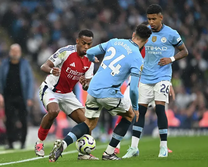 Framed Print : Manchester City FC v Arsenal FC - Premier League Framed Print : Manchester City FC v Arsenal FC - Premier League