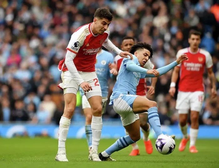 Framed Print : Manchester City v Arsenal FC - Premier League