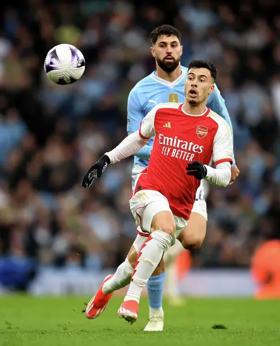 Framed Print : Manchester City v Arsenal FC - Premier League Framed Print : Manchester City v Arsenal FC - Premier League