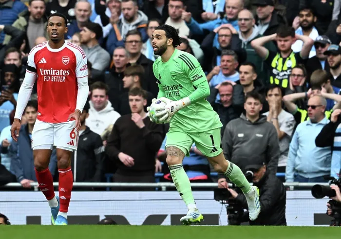 Framed Print : Manchester City v Arsenal - Premier League