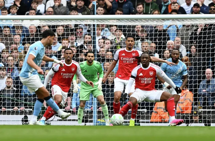 Framed Print : Manchester City v Arsenal - Premier League Framed Print : Manchester City v Arsenal - Premier League