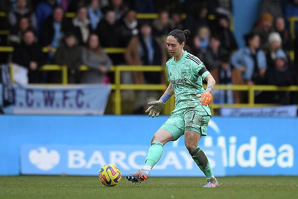Manchester City vs. Arsenal: Barclays Women's Super League Showdown - Manuela Zinsberger in Action