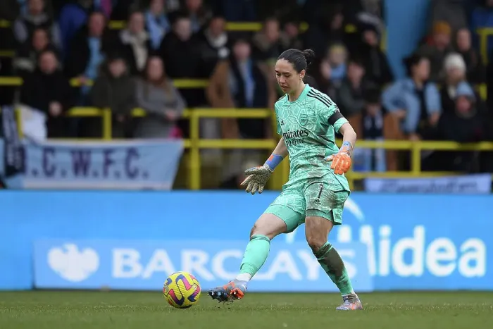 Framed Print : Manchester City vs. Arsenal: Barclays Women's Super League Showdown - Manuela Zinsberger in Action