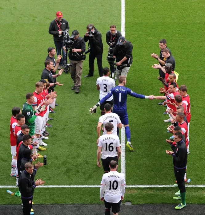 Framed Print : Manchester United Celebrates Premier League Title with Arsenal's Guard of Honor Framed Print : Manchester United Celebrates Premier League Title with Arsenal's Guard of Honor