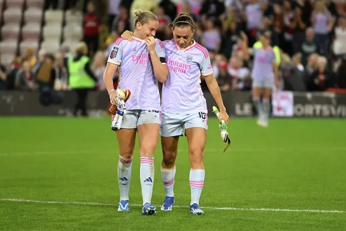 Framed Print : Manchester United vs. Arsenal FC: Barclays Women's Super League Clash - Alessia Russo and Katie McCabe Face Off