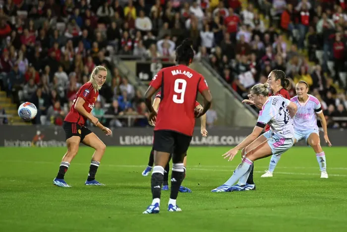 Framed Print : Manchester United vs. Arsenal: Barclays Women's Super League Showdown - Alessia Russo Fires for Arsenal