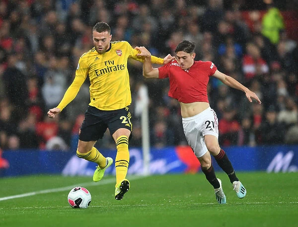 Manchester United vs Arsenal: Calum Chambers Evades Daniel James at Old Trafford (Premier League 2019-20)