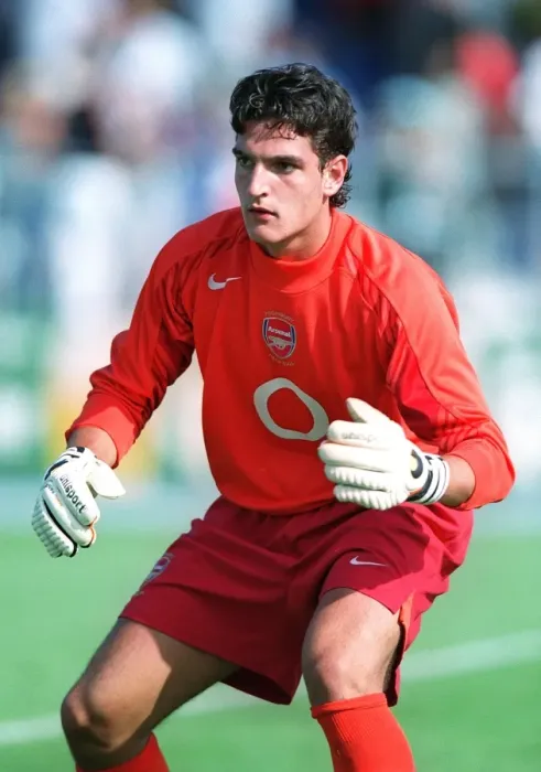 Framed Print : Mannone: Arsenal's Unyielding Guardian - The Unwavering Presence of Vito Mannone Framed Print : Mannone: Arsenal's Unyielding Guardian - The Unwavering Presence of Vito Mannone