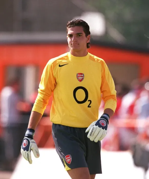 Framed Print : Mannone Vito: Arsenal's Unyielding Guardian