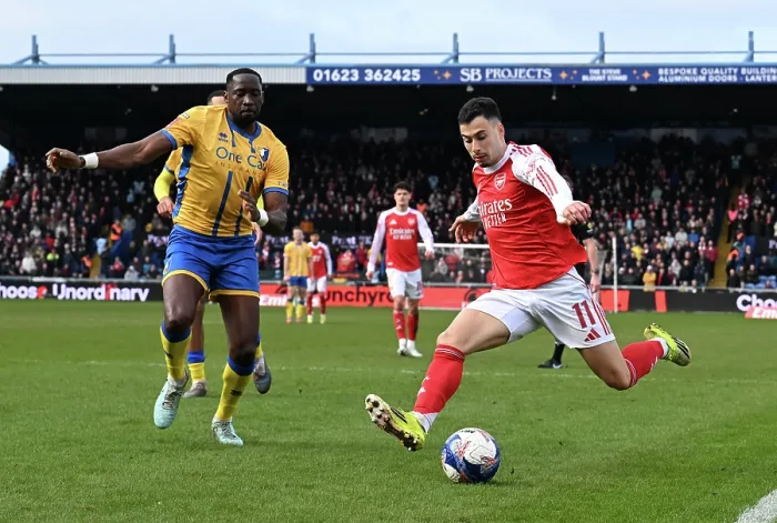 Framed Print : Mansfield Town v Arsenal - Emirates FA Cup Fifth Round