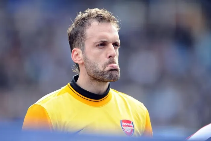 Framed Print : Manuel Almunia (Arsenal). Birmingham City 1: 1 Arsenal, Barclays Premier League Framed Print : Manuel Almunia (Arsenal). Birmingham City 1: 1 Arsenal, Barclays Premier League
