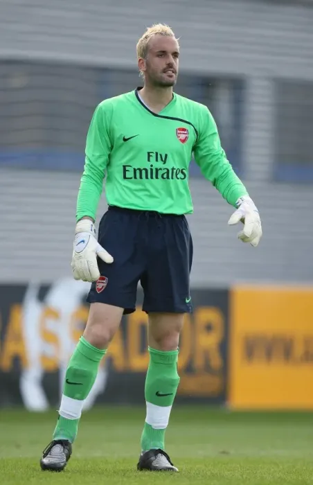 Framed Print : Manuel Almunia: Unyielding Arsenal Goalkeeper in Action at Burgenland Framed Print : Manuel Almunia: Unyielding Arsenal Goalkeeper in Action at Burgenland