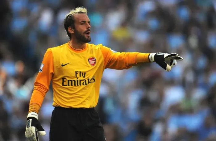 Framed Print : Manuel Almunia's Heartbreak at Eastlands: Manchester City 4-2 Arsenal, 2009