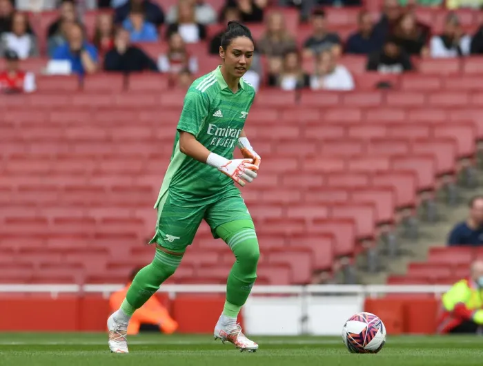 Framed Print : Manuela Zinsberger in Action: Arsenal Women vs. Chelsea Women - Mind Series 2021-22: Emirates Stadium Showdown