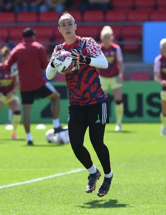 Framed Print : Manuela Zinsberger: Arsenal's GK Ready for FA WSL Showdown Against West Ham United