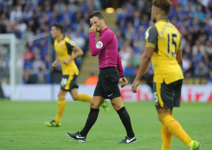 Framed Print : Mark Clattenburg Referees Leicester City vs. Arsenal Clash in Premier League