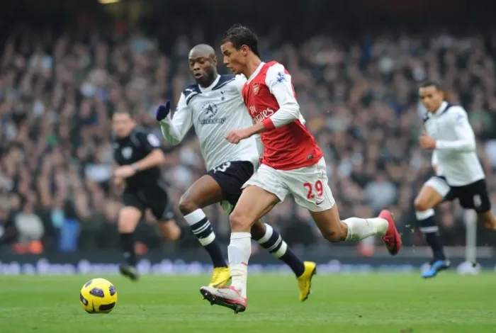 Framed Print : Marouane Chamakh (Arsenal) William Gallas (Tottenham). Arsenal 2: 3 Tottenham Hotspur