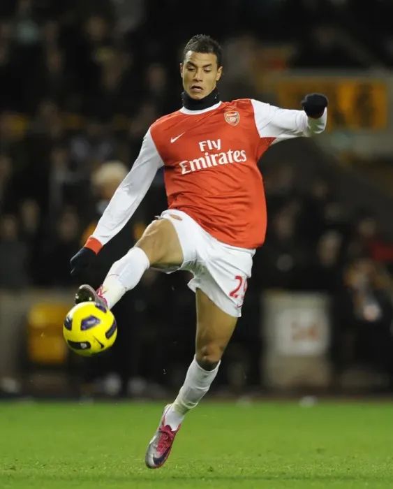 Framed Print : Marouane Chamakh (Arsenal). Wolverhampton Wanderers 0: 2 Arsenal, Barclays Premier League