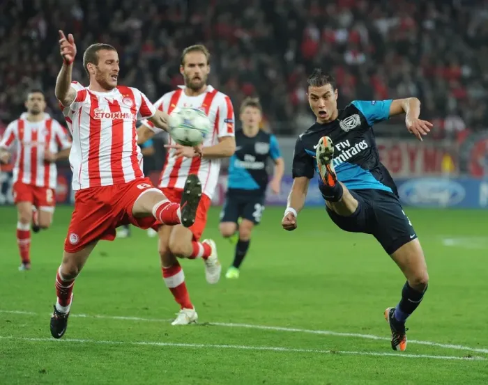 Framed Print : Marouane Chamakh Scores Past Anastasios Papazoglou: Olympiacos vs Arsenal, UEFA Champions League 2011-12 Framed Print : Marouane Chamakh Scores Past Anastasios Papazoglou: Olympiacos vs Arsenal, UEFA Champions League 2011-12