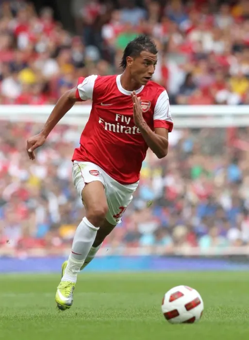 Framed Print : Marouane Chamakh vs AC Milan: 1-1 Draw at Emirates Cup Pre-Season 2010 Framed Print : Marouane Chamakh vs AC Milan: 1-1 Draw at Emirates Cup Pre-Season 2010