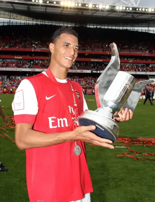 Framed Print : Marouane Chamakh's Game-Winning Goal: Arsenal's Triumph over Celtic in the Emirates Cup (3-2)