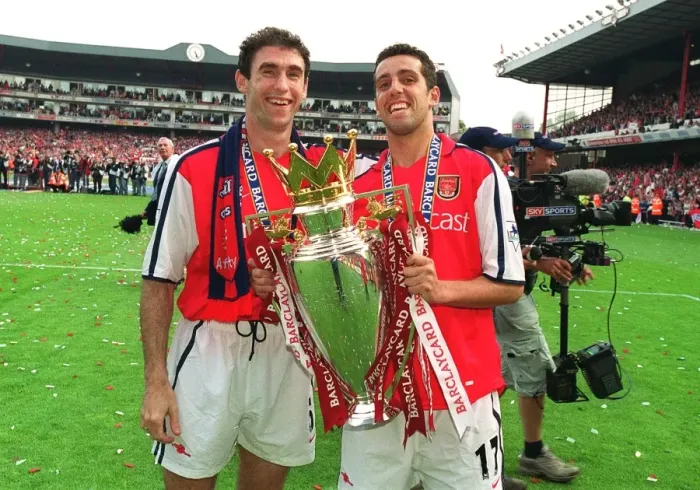 Framed Print : Martin Keown and Edu lift the F. A. Barclaycard Premiership Trophy