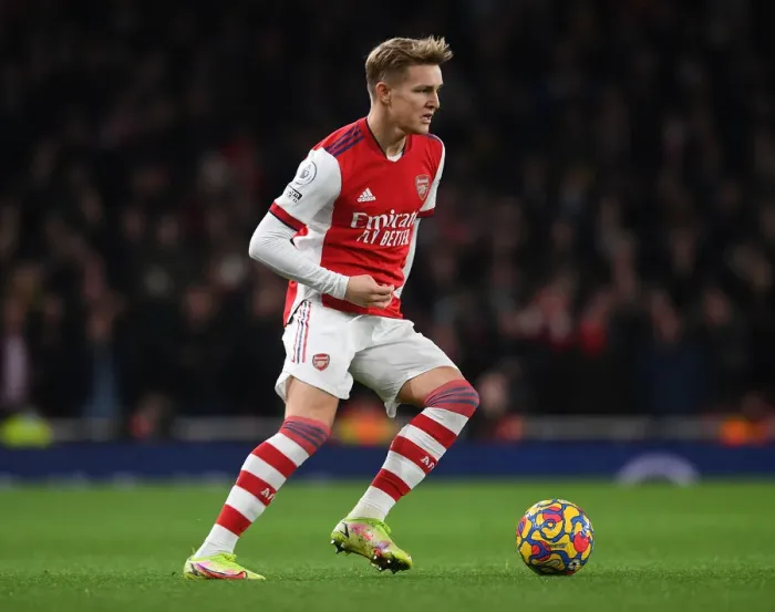 Framed Print : Martin Odegaard in Action: Arsenal vs. West Ham United, Premier League 2021-22 Framed Print : Martin Odegaard in Action: Arsenal vs. West Ham United, Premier League 2021-22