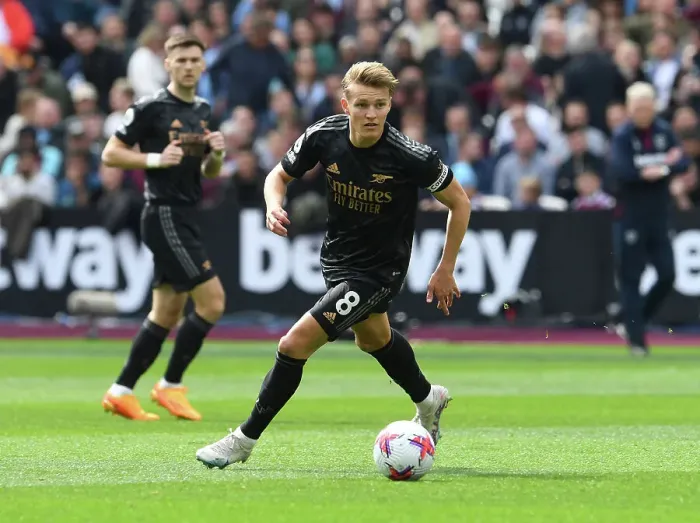 Framed Print : Martin Odegaard in Action: Arsenal vs. West Ham United, Premier League 2022-23 Framed Print : Martin Odegaard in Action: Arsenal vs. West Ham United, Premier League 2022-23