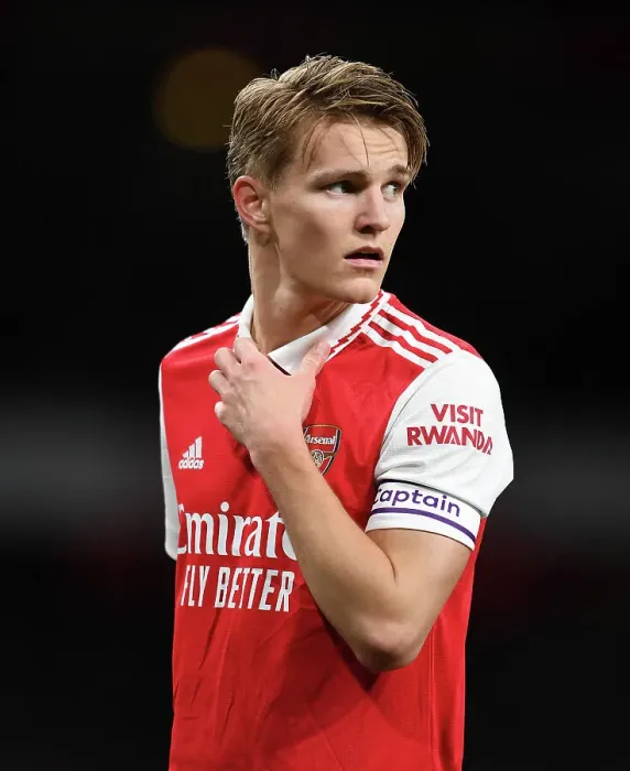 Framed Print : Martin Odegaard in Action: Arsenal vs. Chelsea - A Premier League Showdown at Emirates Stadium, London 2023 Framed Print : Martin Odegaard in Action: Arsenal vs. Chelsea - A Premier League Showdown at Emirates Stadium, London 2023