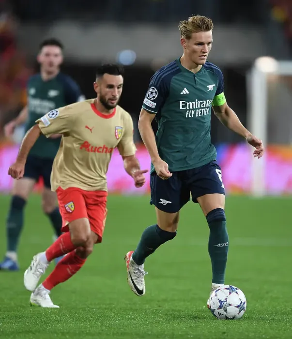Framed Print : Martin Odegaard in Action: Arsenal vs. RC Lens, UEFA Champions League 2023 / 24 Framed Print : Martin Odegaard in Action: Arsenal vs. RC Lens, UEFA Champions League 2023 / 24