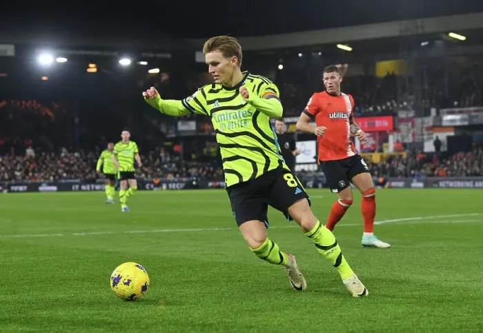 Framed Print : Martin Odegaard in Action: Arsenal vs. Luton Town, Premier League 2023-24 Framed Print : Martin Odegaard in Action: Arsenal vs. Luton Town, Premier League 2023-24