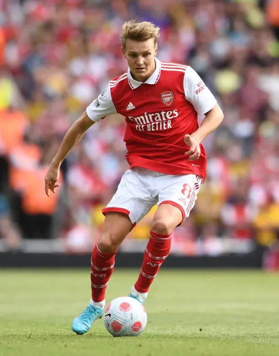 Framed Print : Martin Odegaard in Action: Arsenal vs Everton, Premier League 2021-22 Framed Print : Martin Odegaard in Action: Arsenal vs Everton, Premier League 2021-22