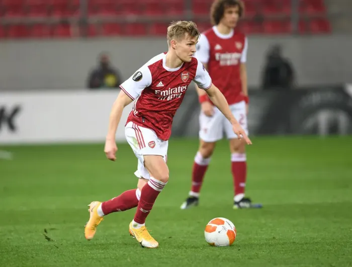Framed Print : Martin Odegaard in Action: Arsenal vs SL Benfica, UEFA Europa League 2021 (Piraeus) Framed Print : Martin Odegaard in Action: Arsenal vs SL Benfica, UEFA Europa League 2021 (Piraeus)
