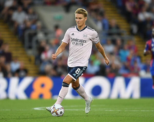 Martin Odegaard in Action: Arsenal's Midfield Maestro Shines Against Crystal Palace in Premier League 2022-23
