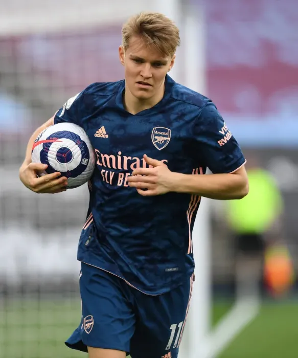 Framed Print : Martin Odegaard in Action: Arsenal's Midfield Maestro Shines Against West Ham United, Premier League 2020-21