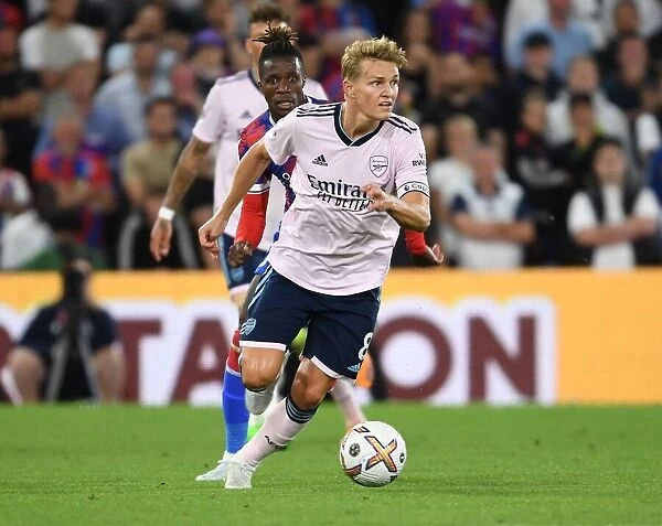 Martin Odegaard in Action: Crystal Palace vs. Arsenal, Premier League 2022-23