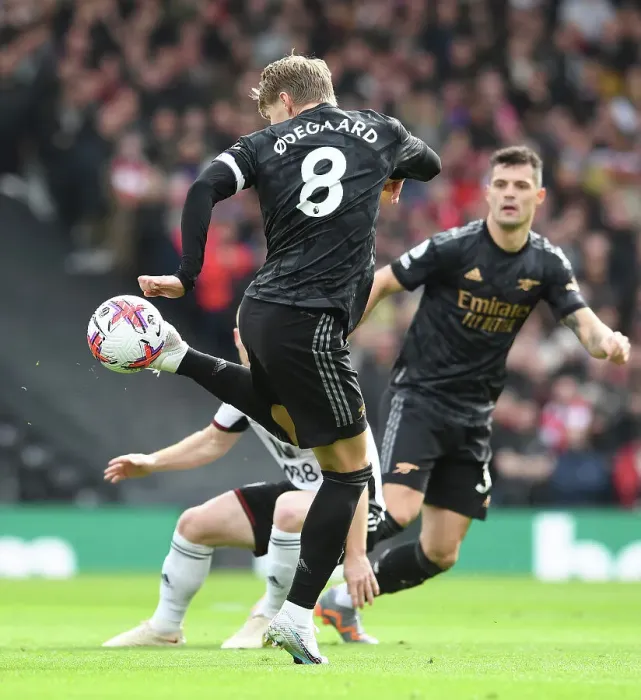 Framed Print : Martin Odegaard in Action: Fulham vs. Arsenal, Premier League 2022-23 Framed Print : Martin Odegaard in Action: Fulham vs. Arsenal, Premier League 2022-23