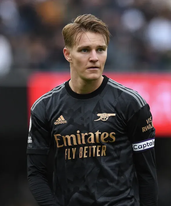 Framed Print : Martin Odegaard in Action: Fulham vs. Arsenal, Premier League 2022-23