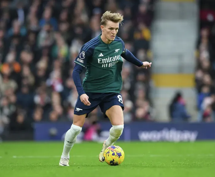 Framed Print : Martin Odegaard in Action: Fulham vs. Arsenal, Premier League 2023-24