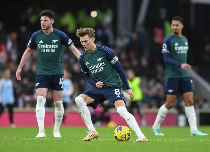 Framed Print : Martin Odegaard in Action: Fulham vs. Arsenal, Premier League 2023-24 Framed Print : Martin Odegaard in Action: Fulham vs. Arsenal, Premier League 2023-24