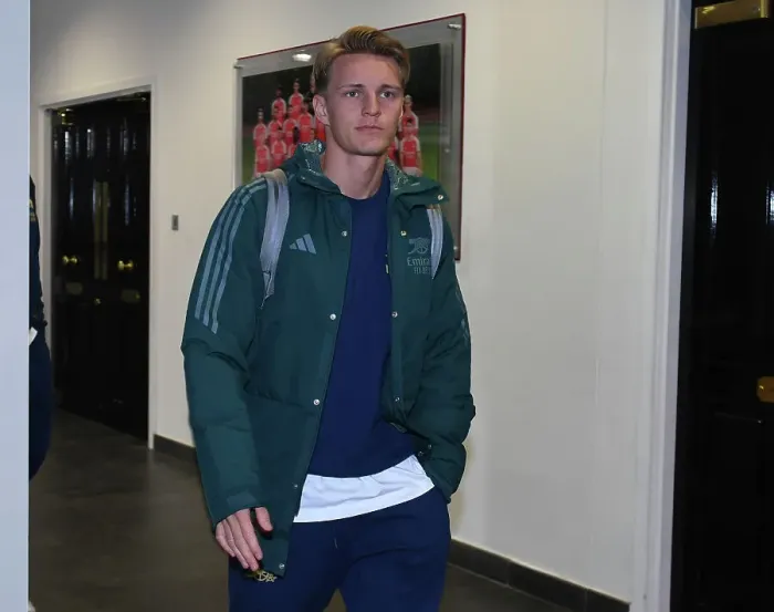 Framed Print : Martin Odegaard: Arsenal Star's Focused Preparation Ahead of Arsenal vs Crystal Palace, Premier League 2023-24 Framed Print : Martin Odegaard: Arsenal Star's Focused Preparation Ahead of Arsenal vs Crystal Palace, Premier League 2023-24