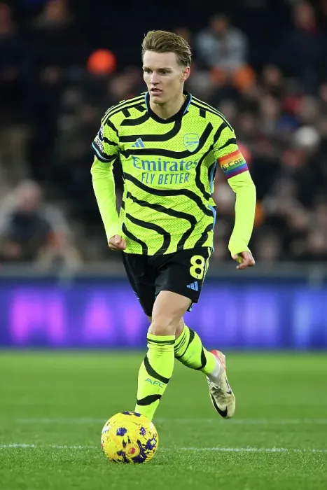 Framed Print : Martin Odegaard Charges Forward: Arsenal vs. Luton Town, Premier League 2023-24 Framed Print : Martin Odegaard Charges Forward: Arsenal vs. Luton Town, Premier League 2023-24