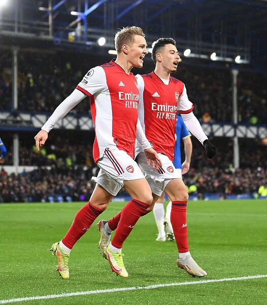 Martin Odegaard and Gabriel Martinelli Celebrate Goal: Everton vs Arsenal, Premier League 2020-21